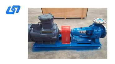 Az IH50-32-125 titán centrifugálszivattyút a vegyiparban használják